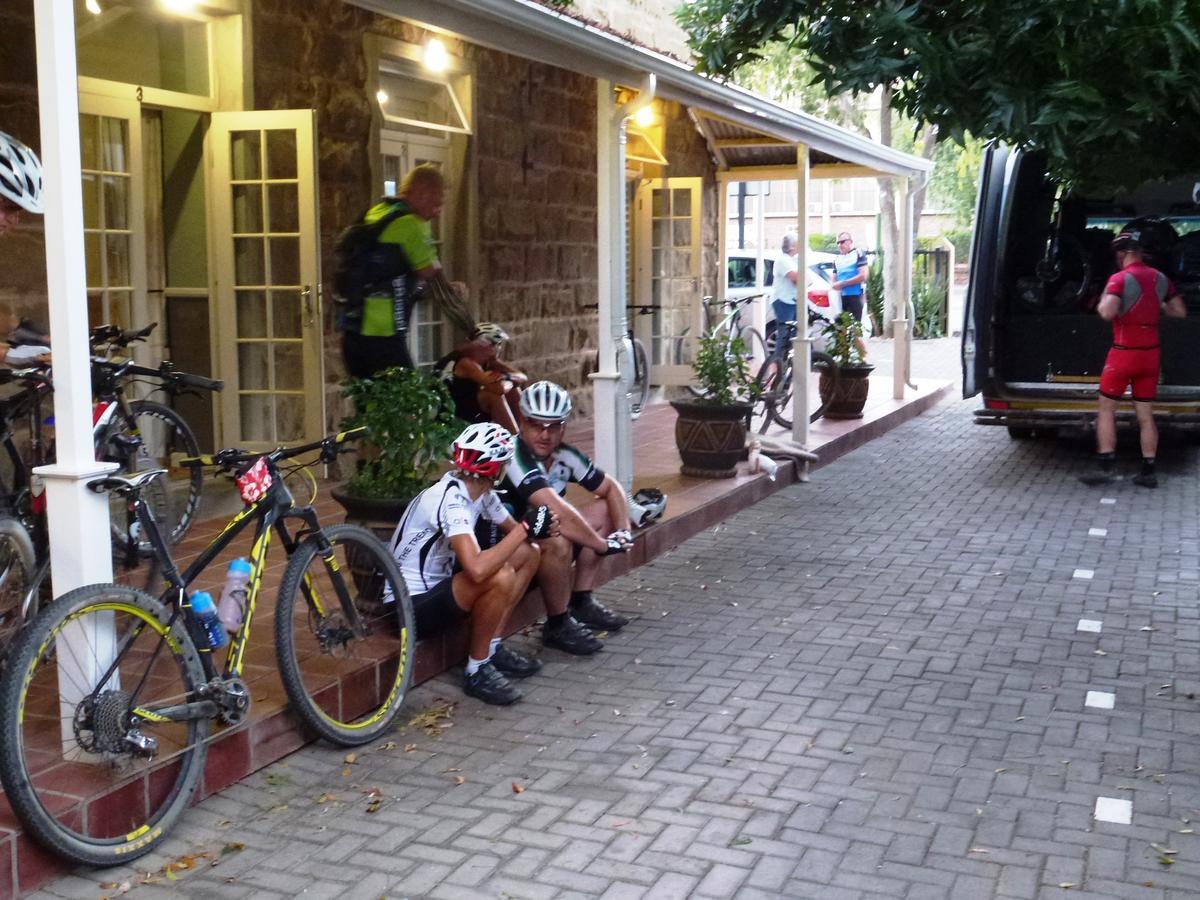 @Yamkela Guest House Oudtshoorn Esterno foto
